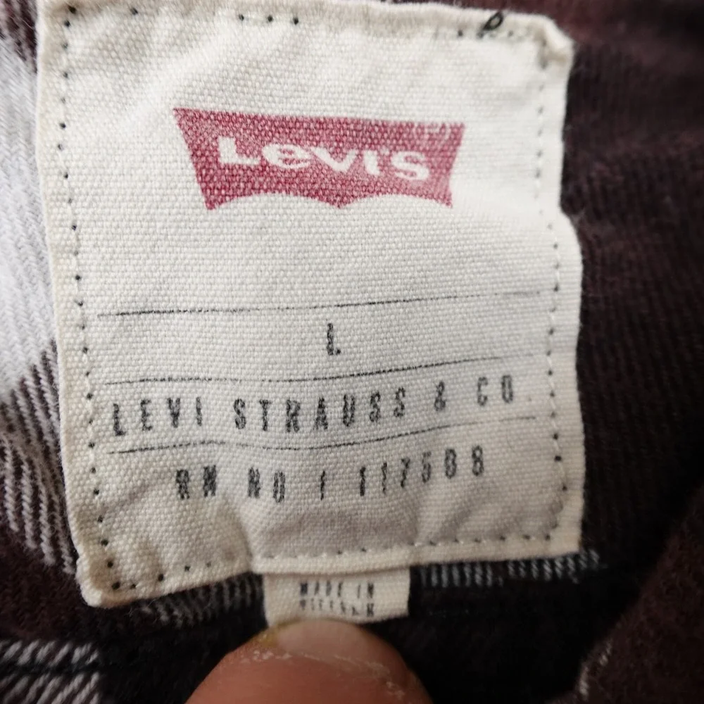Levis levis shirt