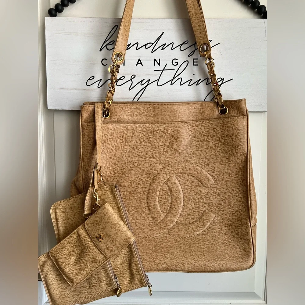CHANEL vintage piece