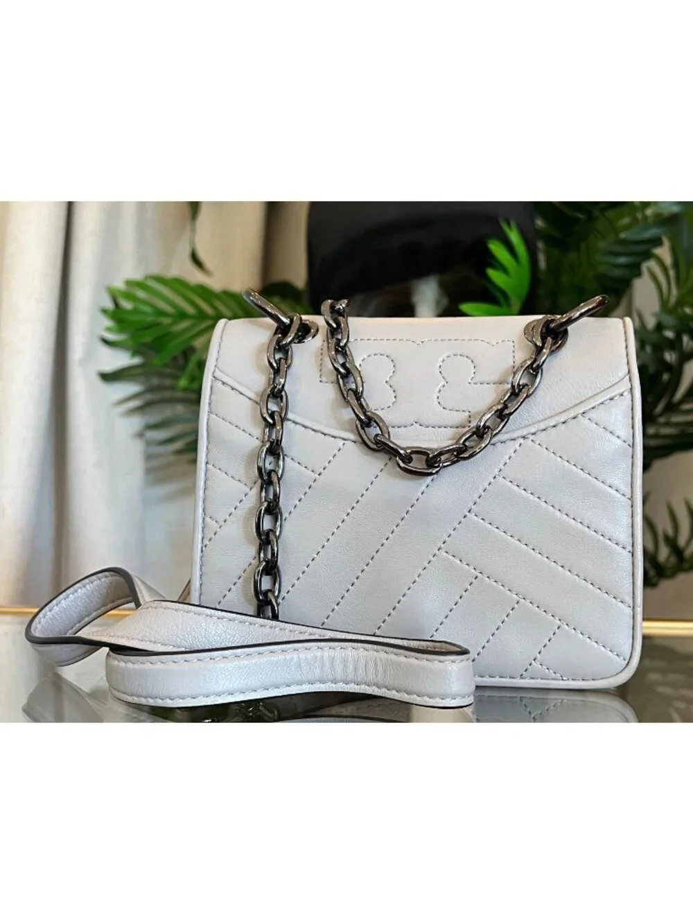 Tory Burch authentic tory