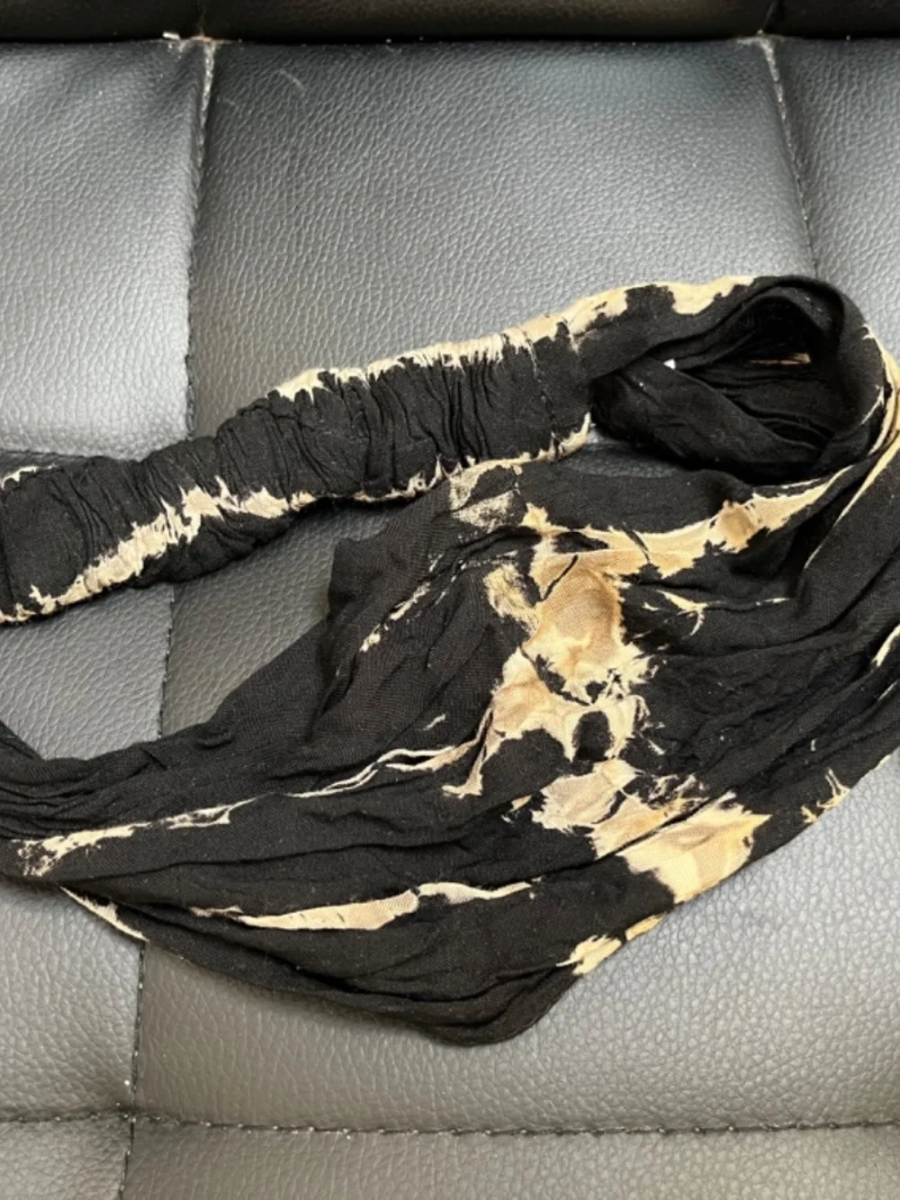 N/A stretchy cloth