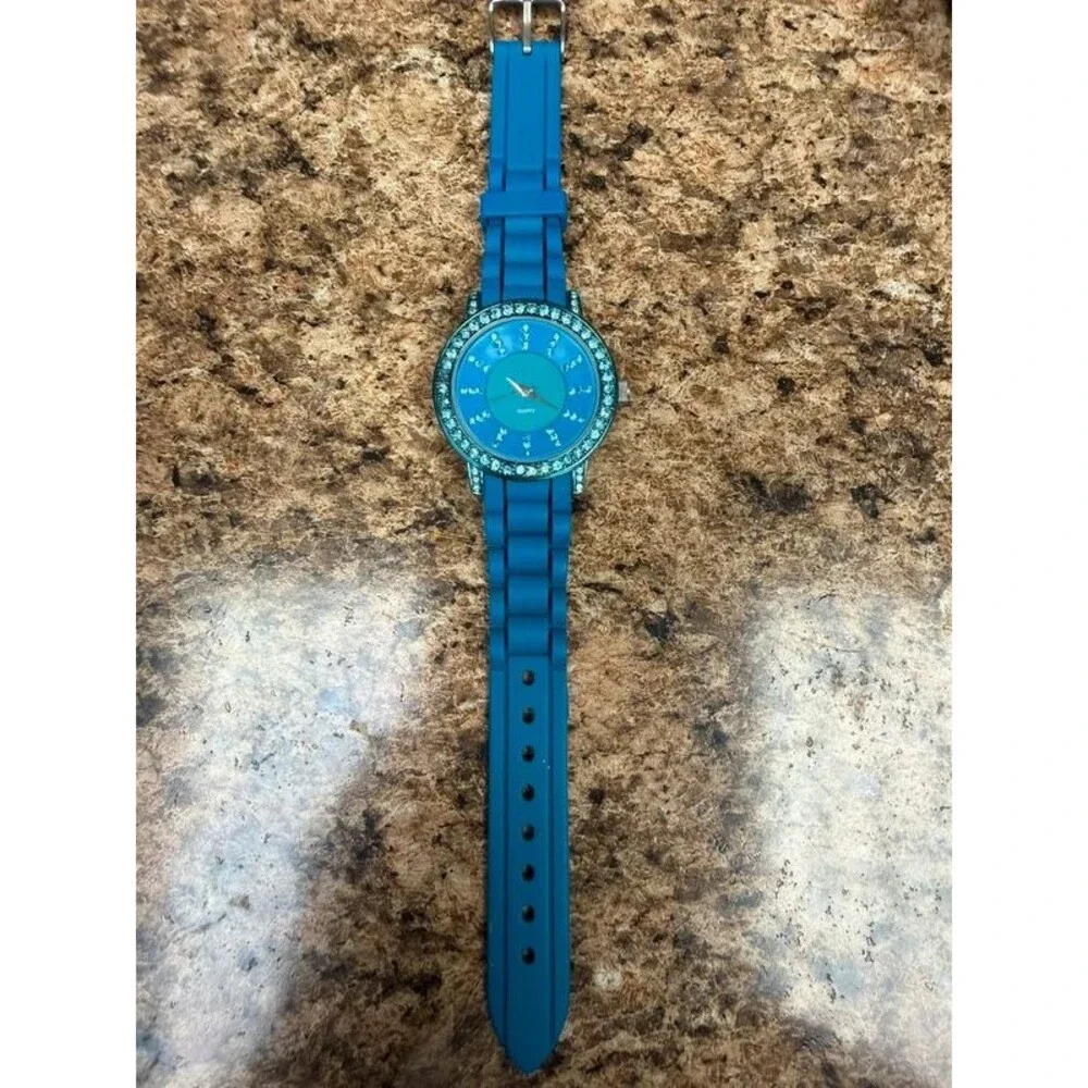 N/A blue rhinestone