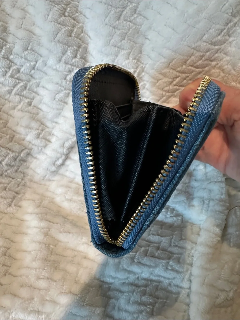 Unbranded compact denim