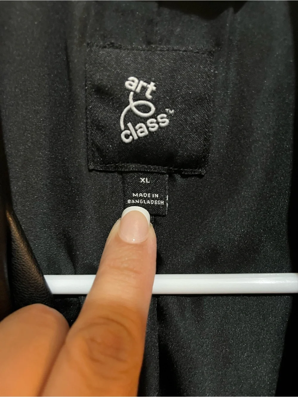 art class sleek black
