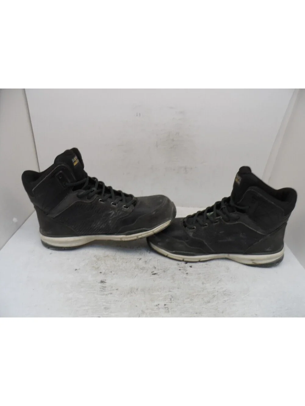 Dakota used shoes