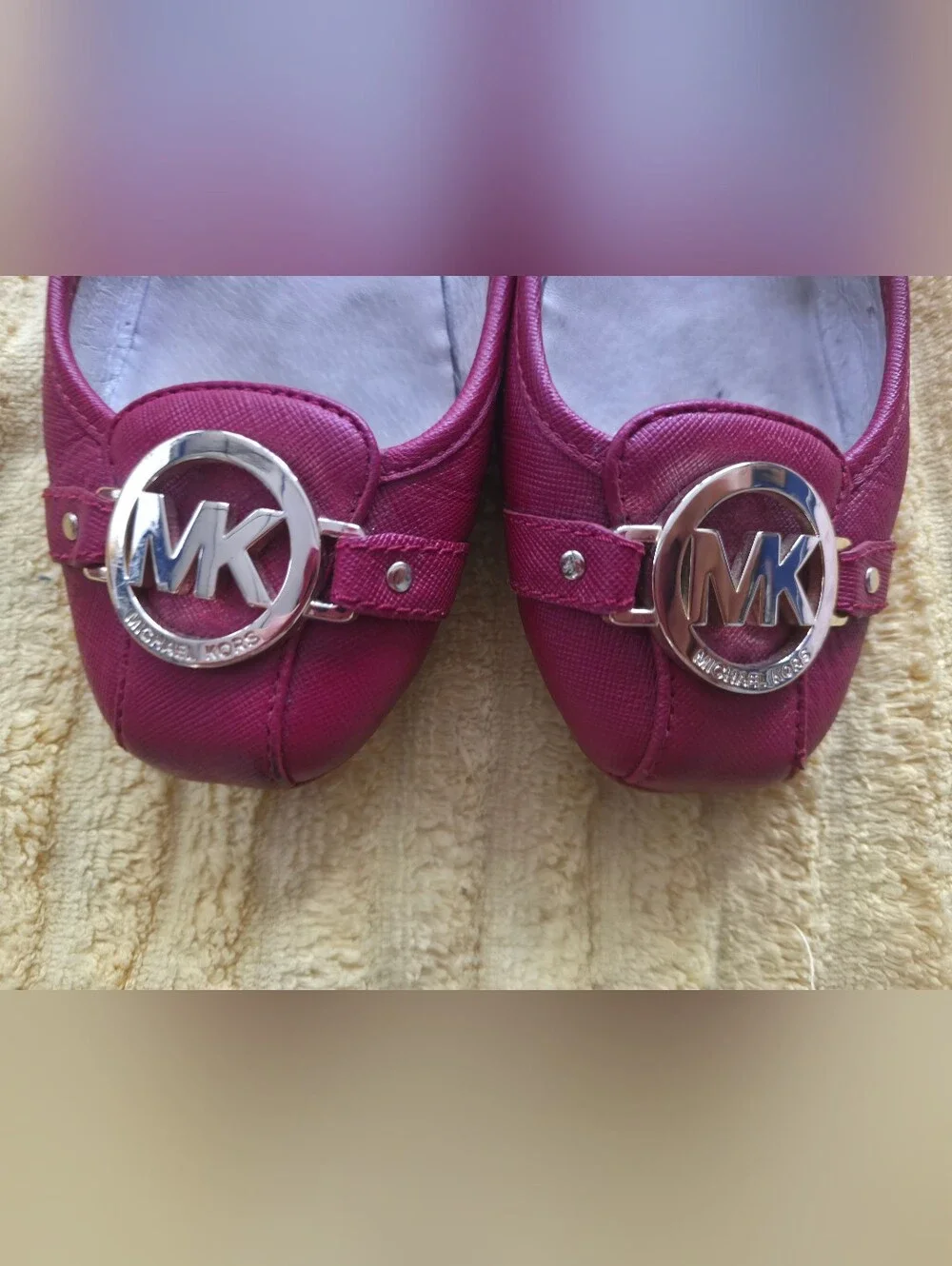 Michael Kors hue michael pairs