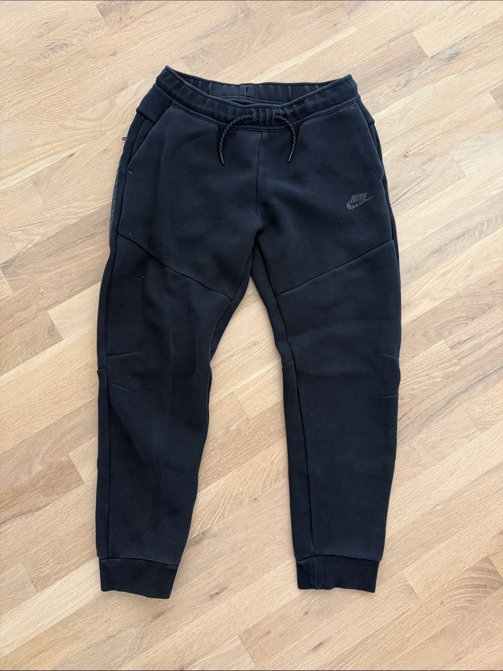 Nike Kids Tech Fleece Black Pullover-Style Jogger Sweatpants