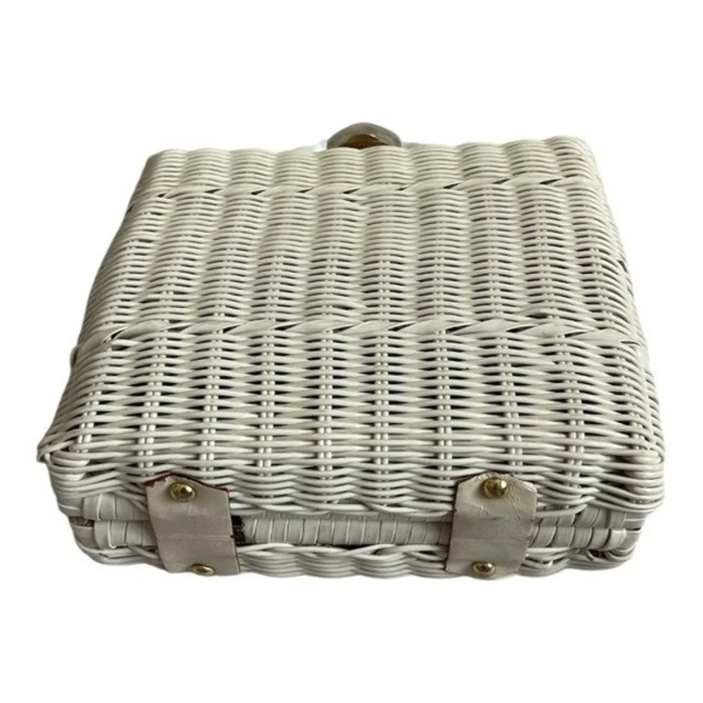 Unique Vintage vintage white