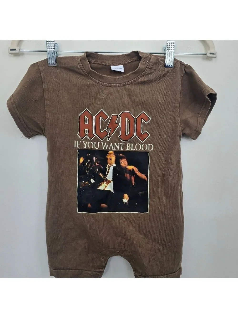 AC/DC adorable brown