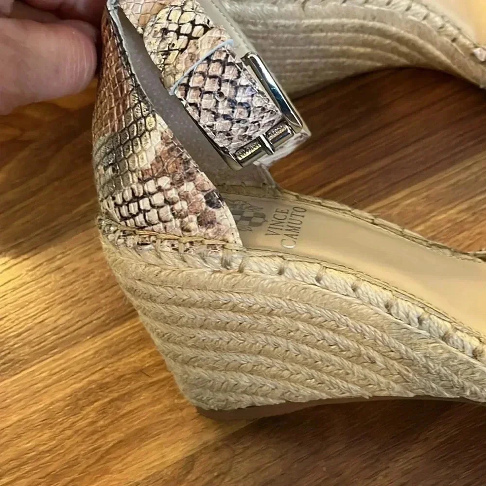 Vince Camuto brand new