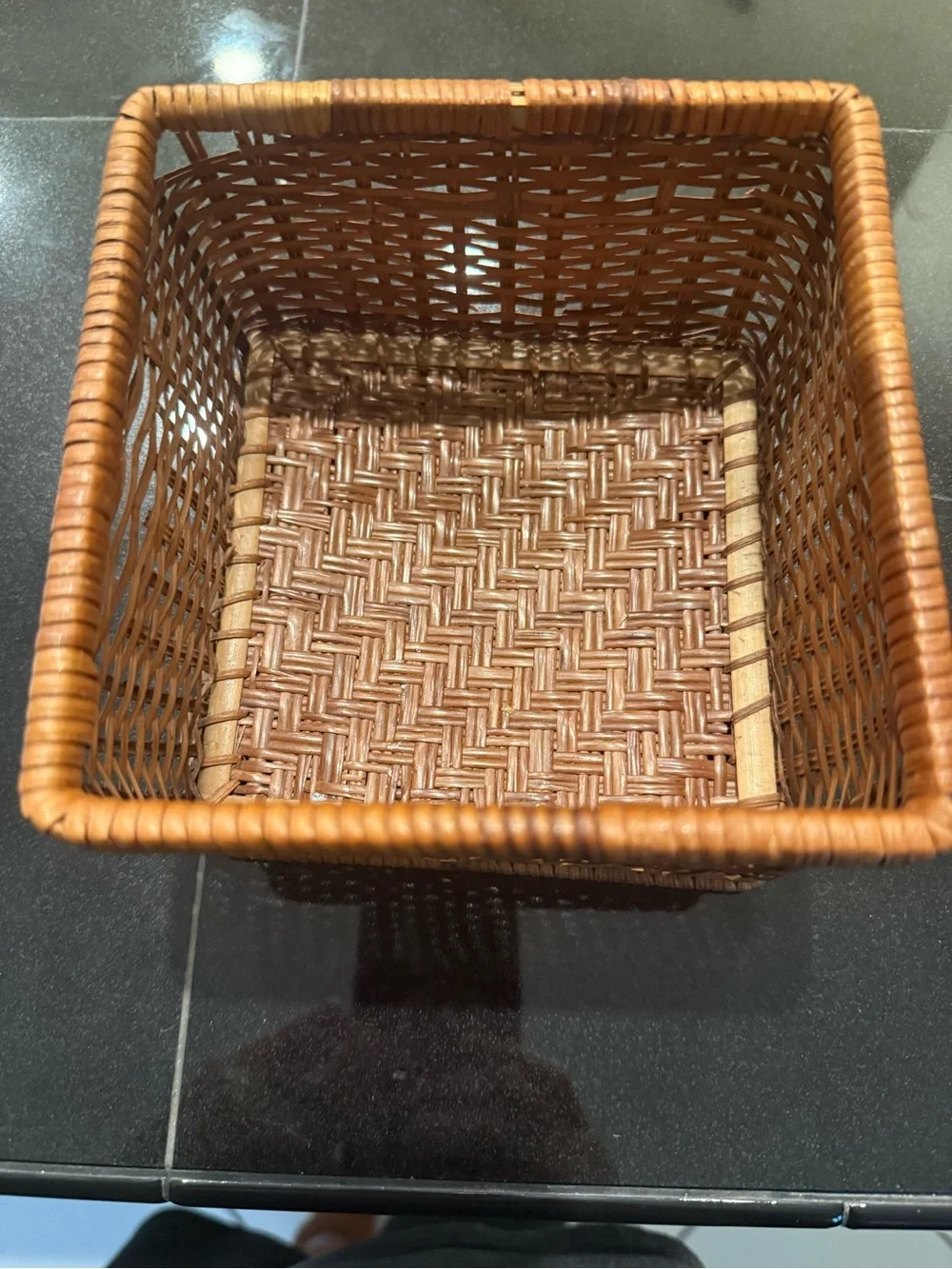 N/A wicker square