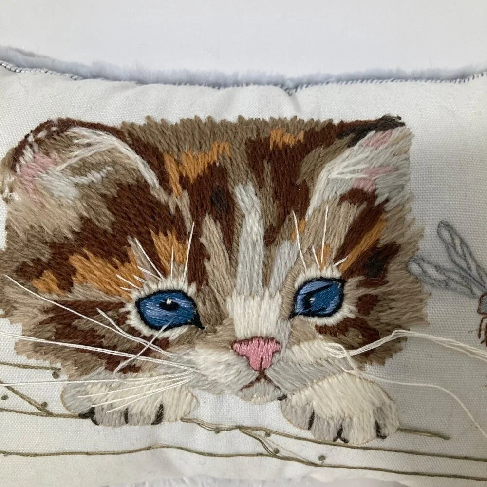 Handmade‎ Crewel Embroidered Kitty Dragonfly Pillow Faux Fur Backing 10 x 6 x 4
