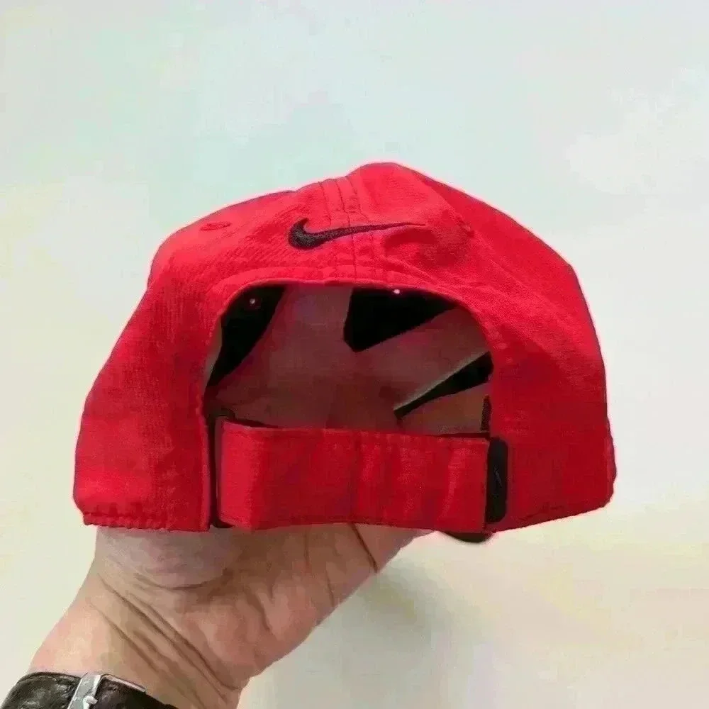 Nike red dri