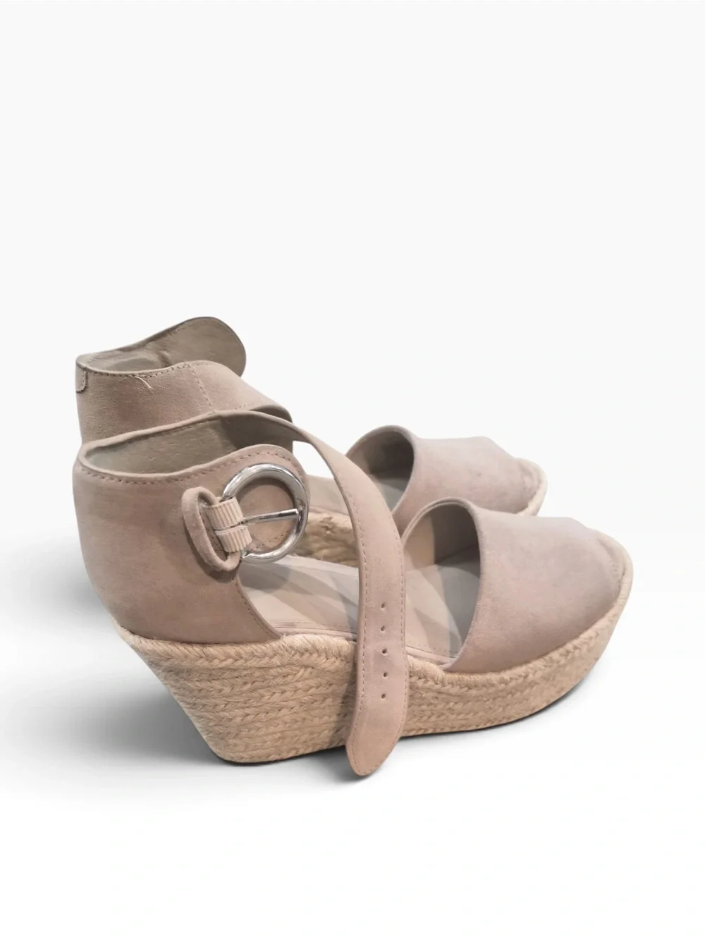 Marc Fisher stylish espadrille