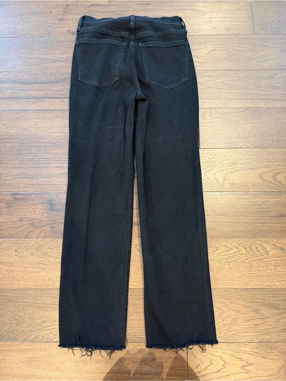 J. Crew size 25