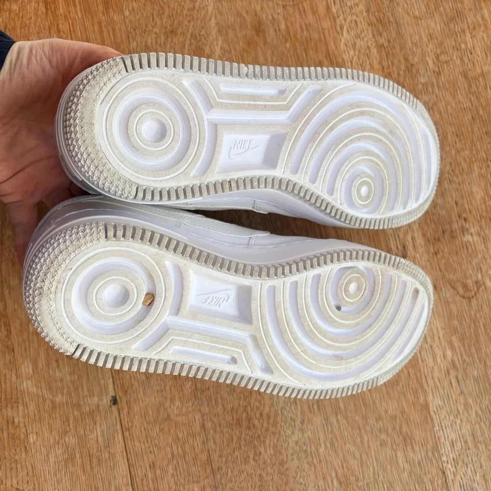 Nike airforce triple
