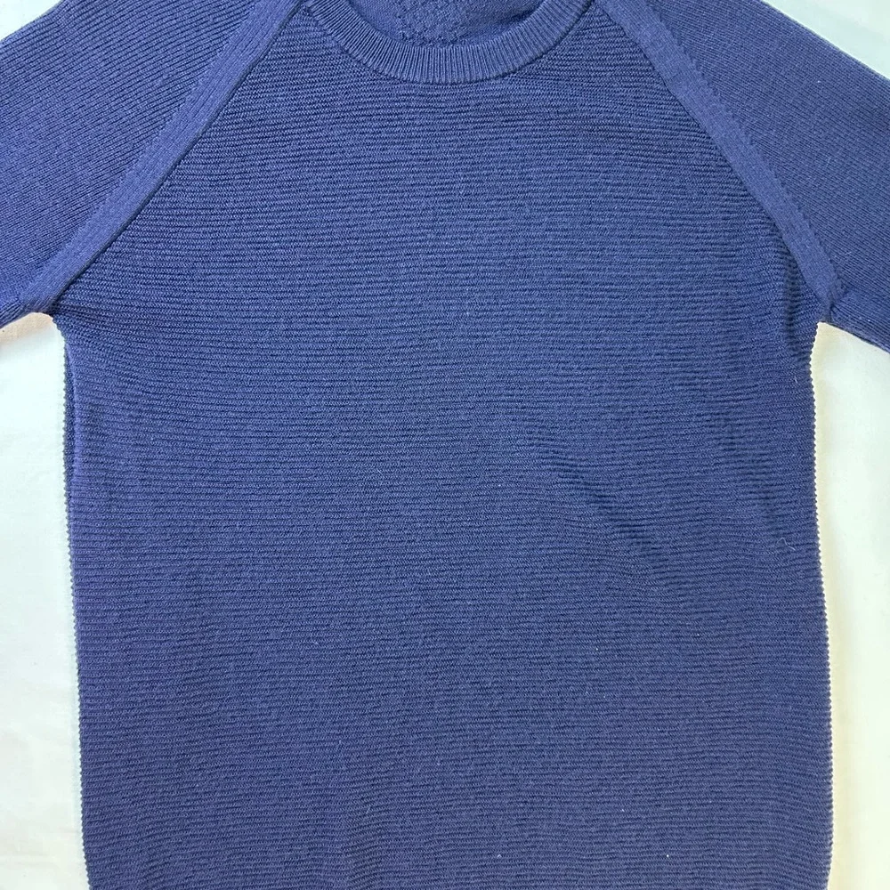 lululemon athletica warm label pictures