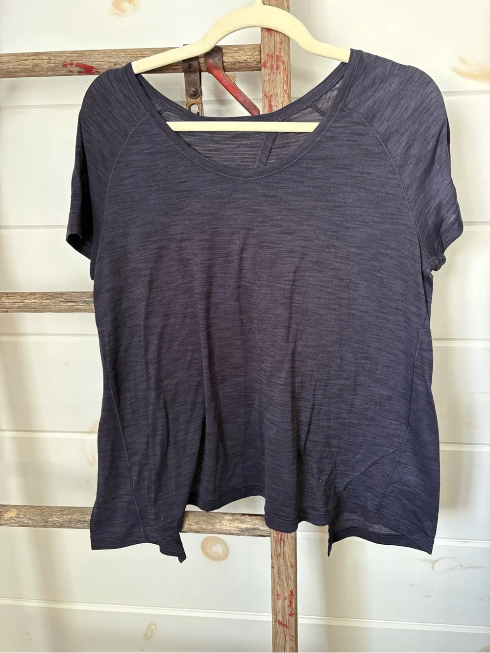 lululemon athletica Short Sleeve Scoop Neck Tee in Heathered Navy