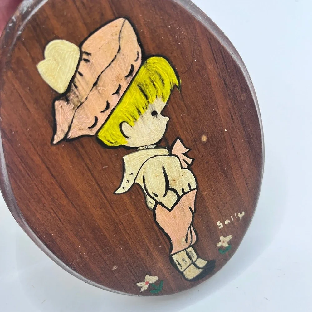 Vintage Hand Painted Wood Plaques Set Boy Girl Kitsch Wall Decor Oval 5in