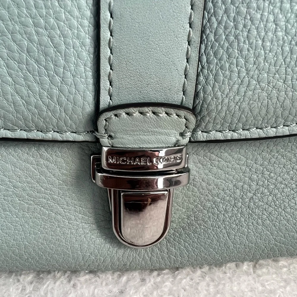 Michael Kors compact leather