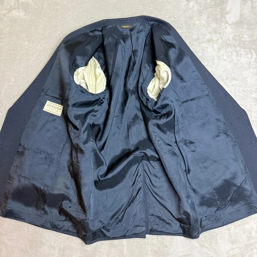Levis pre owned