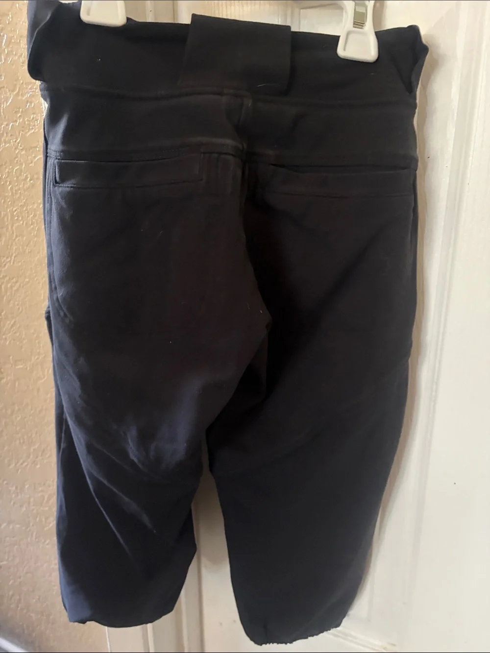 Bellalete built pants loops