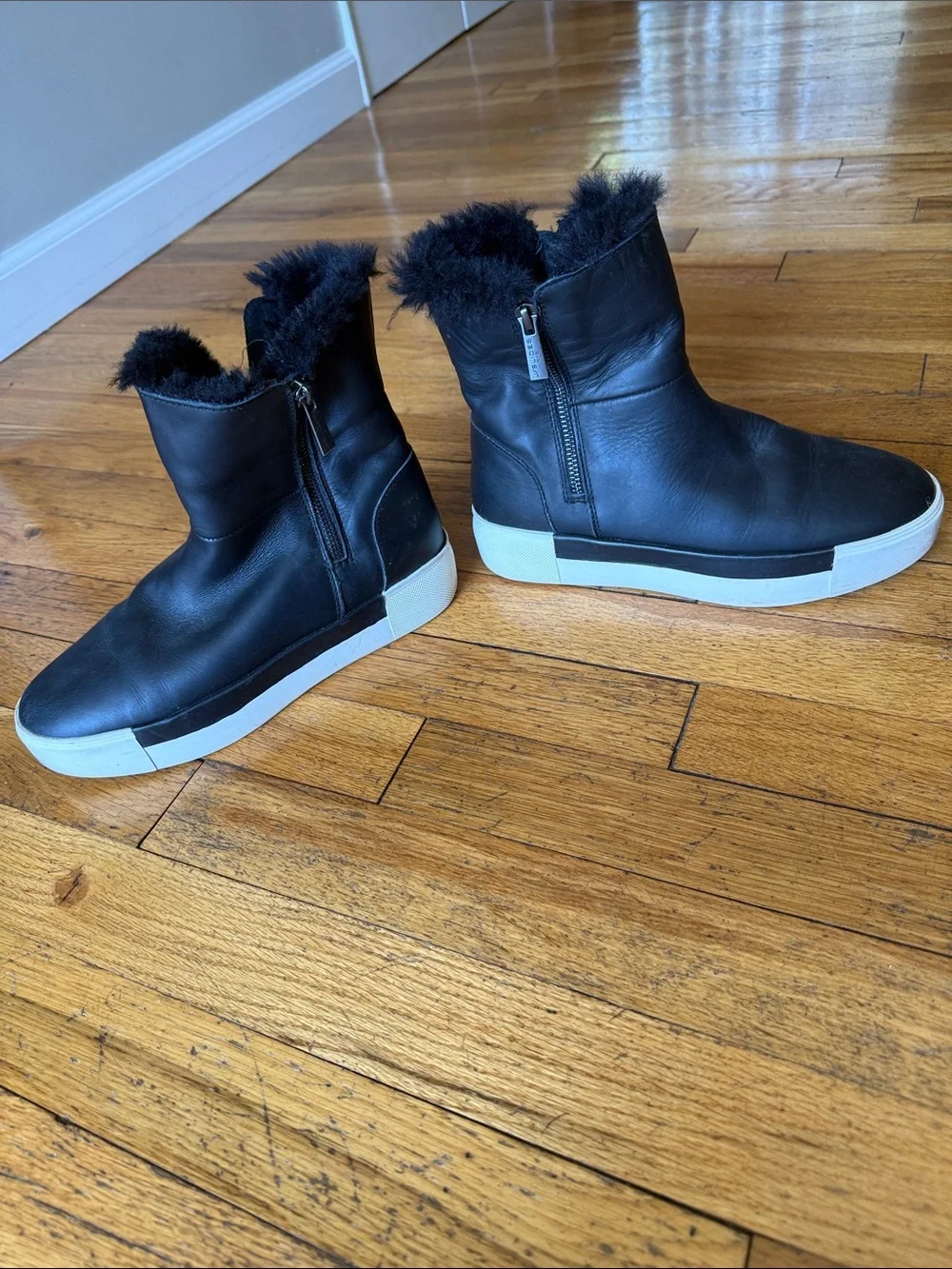 J Slides leather sneaker