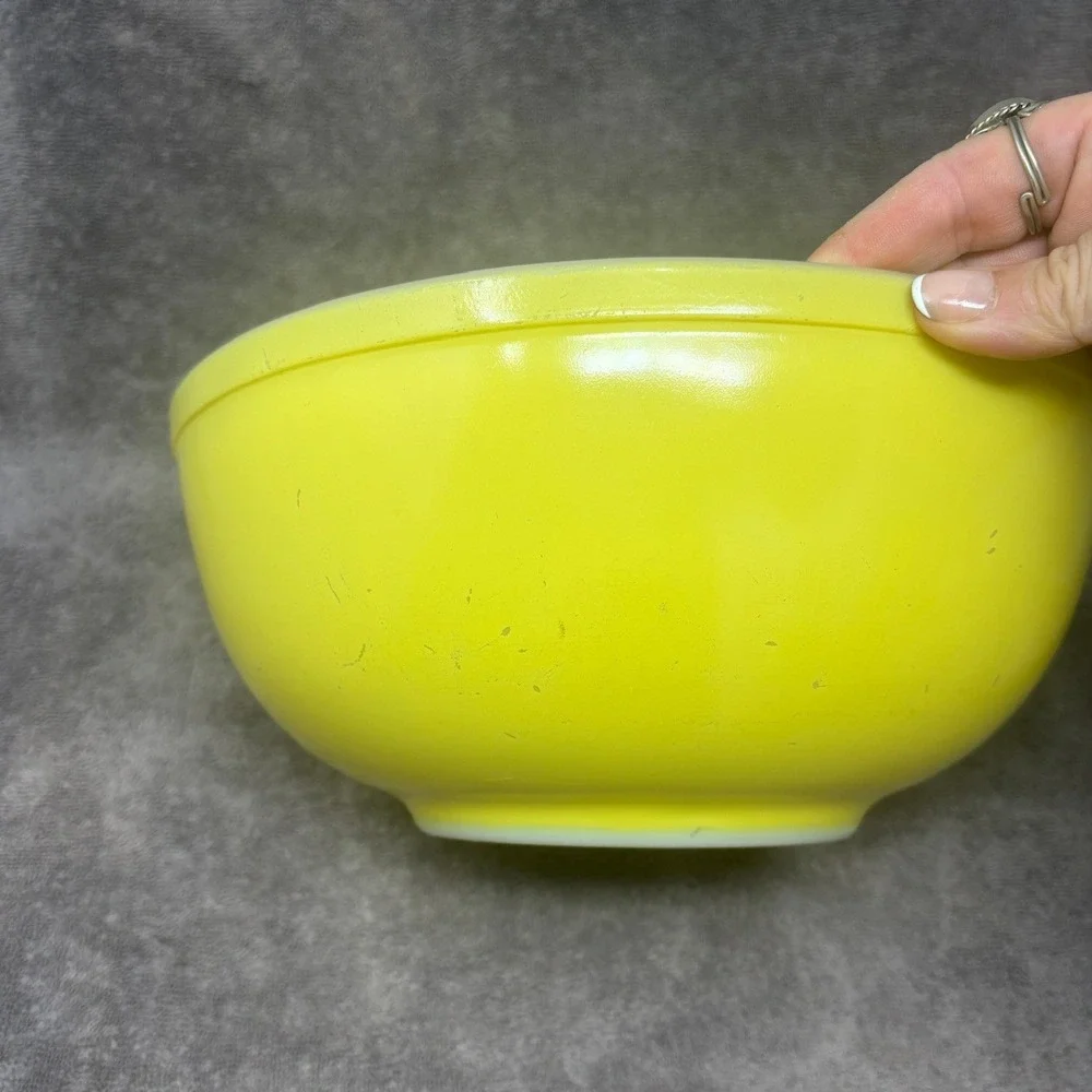 Pyrex vintage 1940s