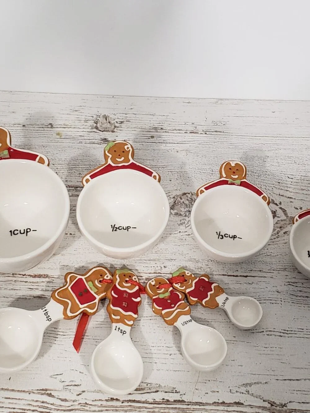 N/A ceramic gingerbread