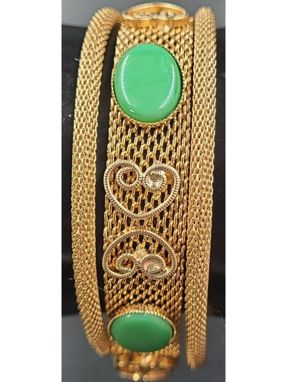 Jade Colored Stone 3 Strand Mesh Bracelet Gold Tone 6.5