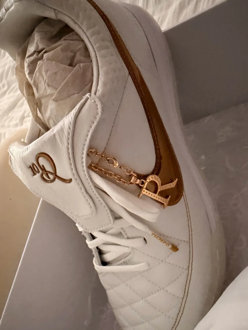 Nike clean pearl