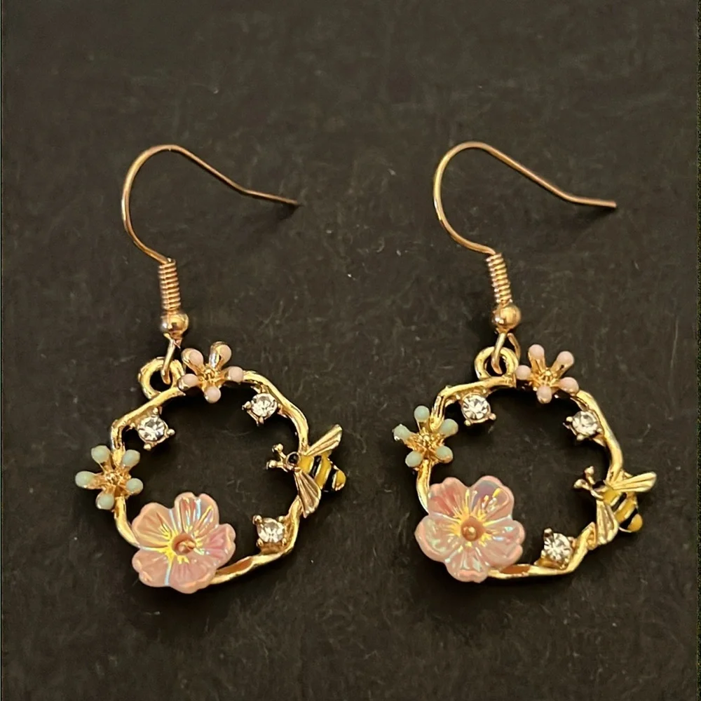 Bee Flower Drop Earrings