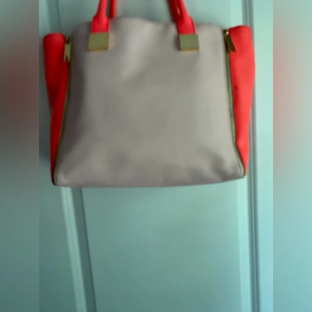 Ted Baker sleek ted