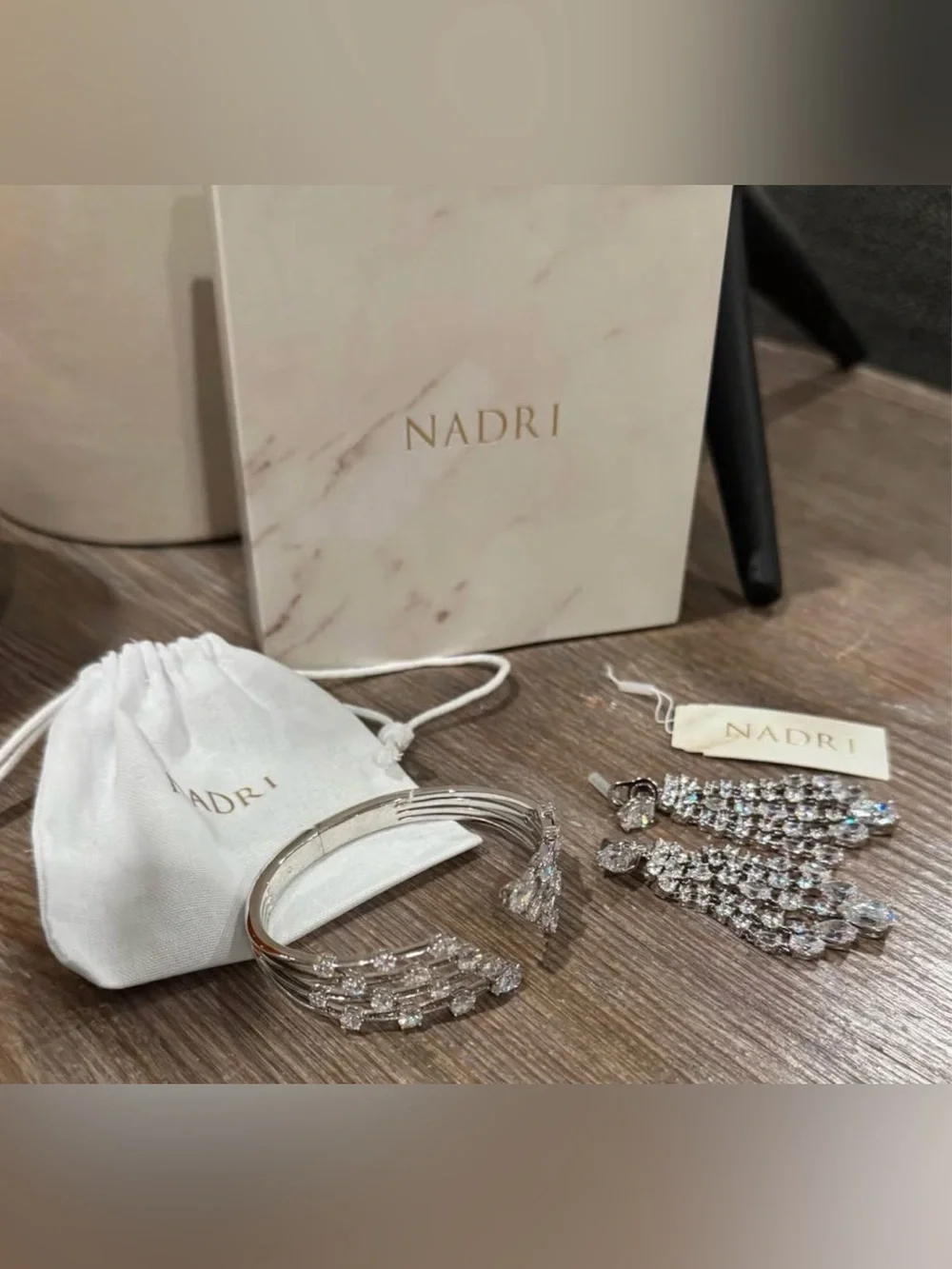 Nadri silver open