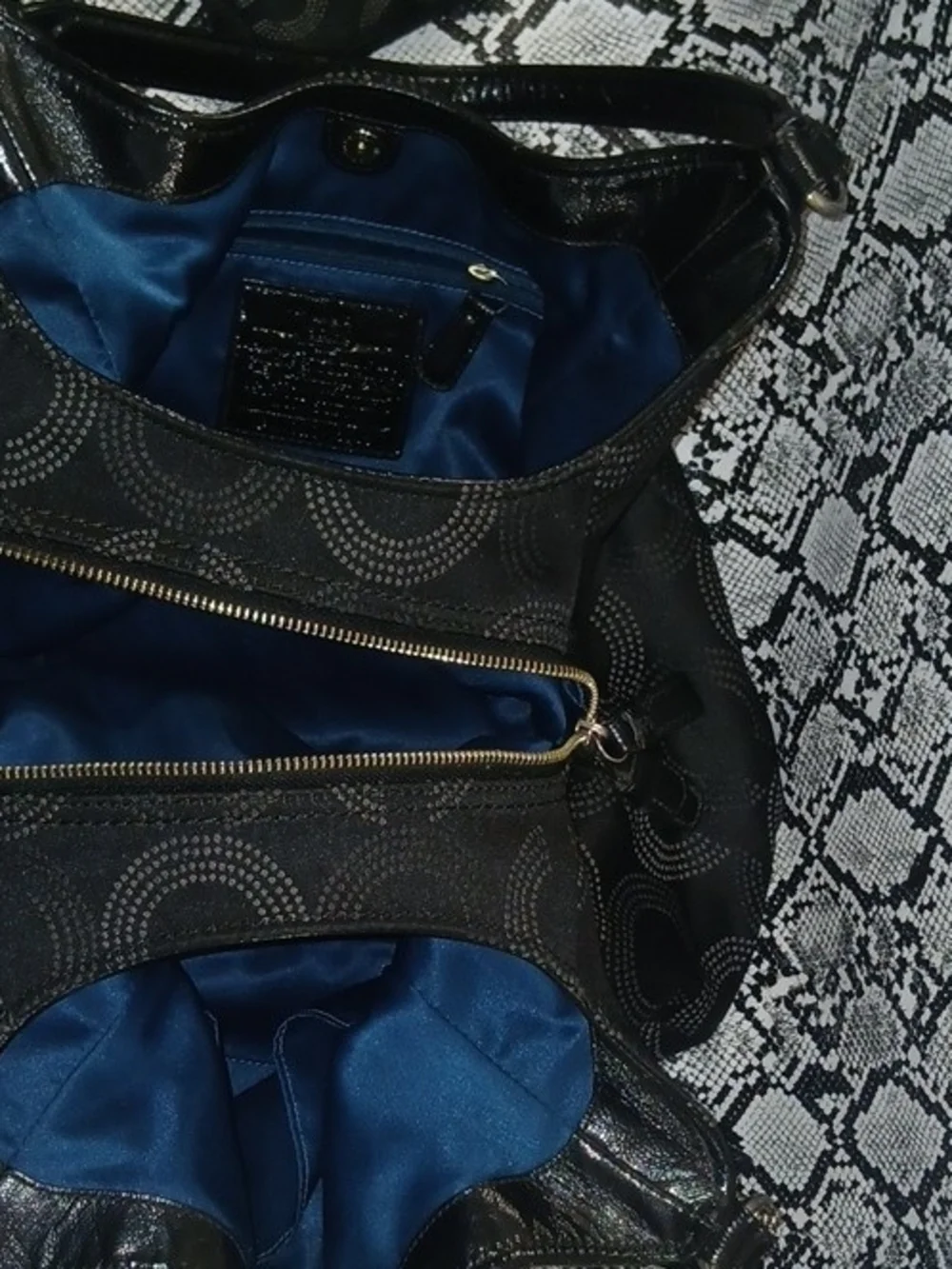 Coach classic shoulder