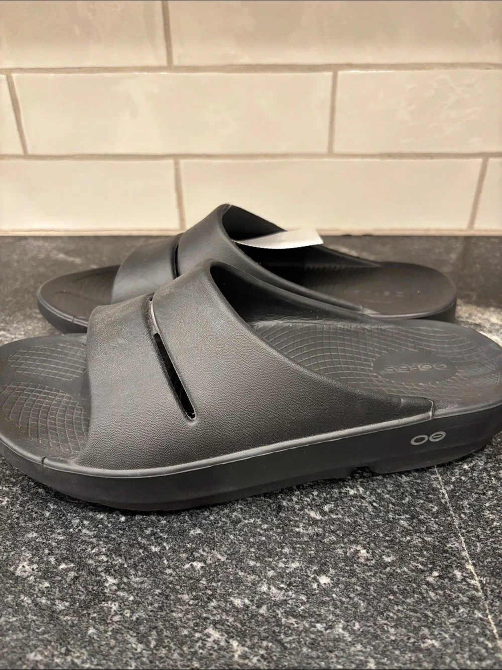 OOFOS men’s slide
