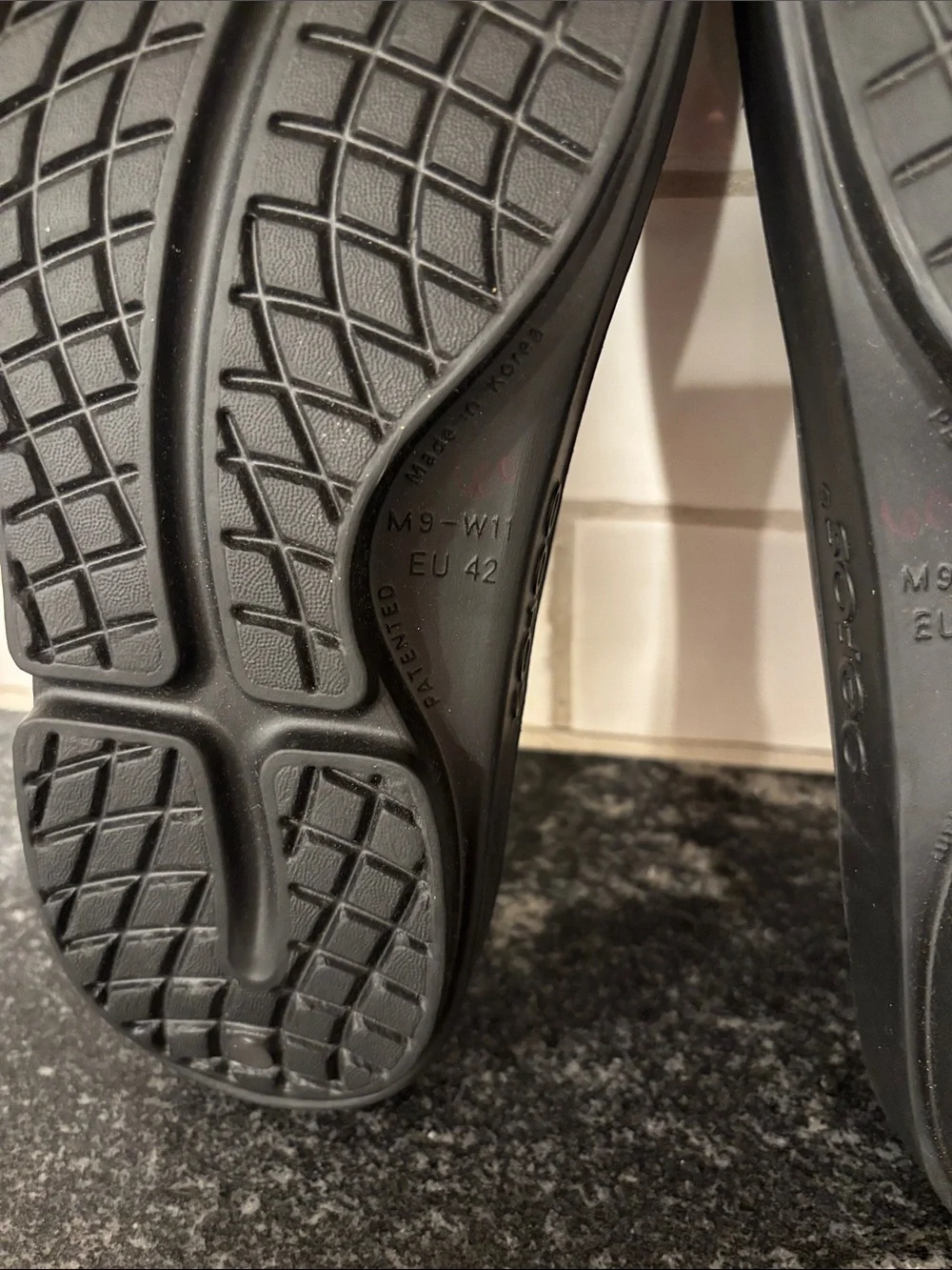 OOFOS men’s slide