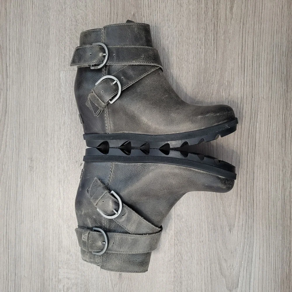 Sorel women size