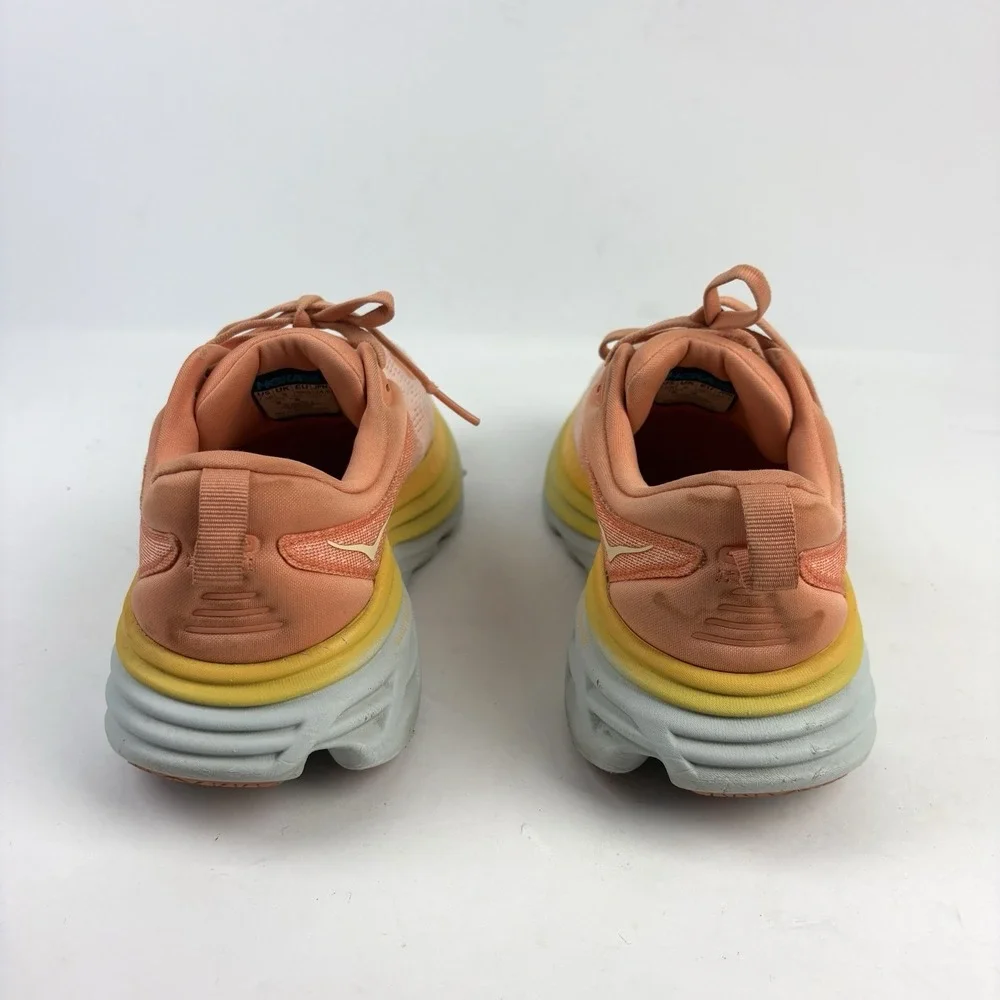Hoka One One boxes stains toe
