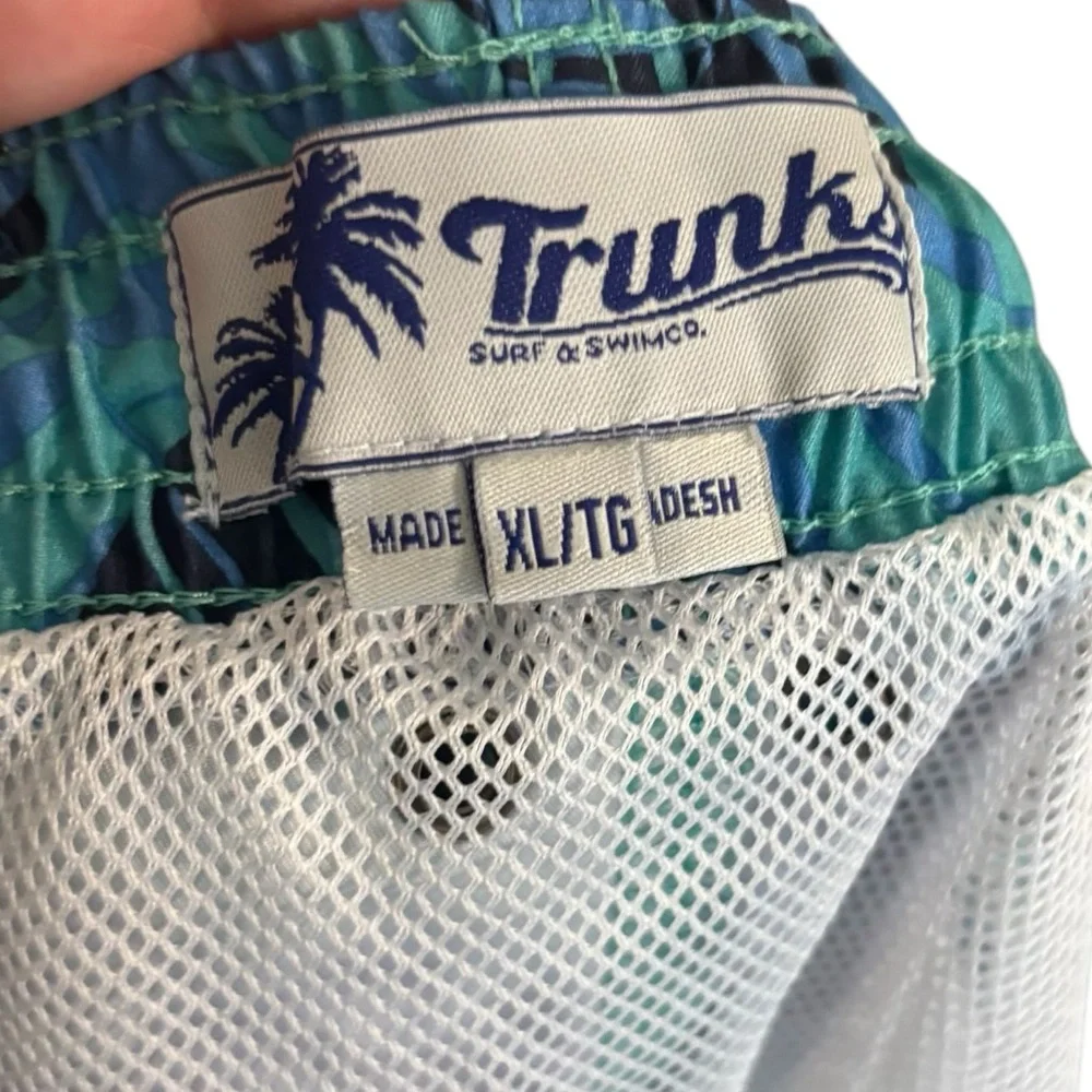 Trunks‎ Surf Co. Blue Leaf Pattern Swim Trunks XL
