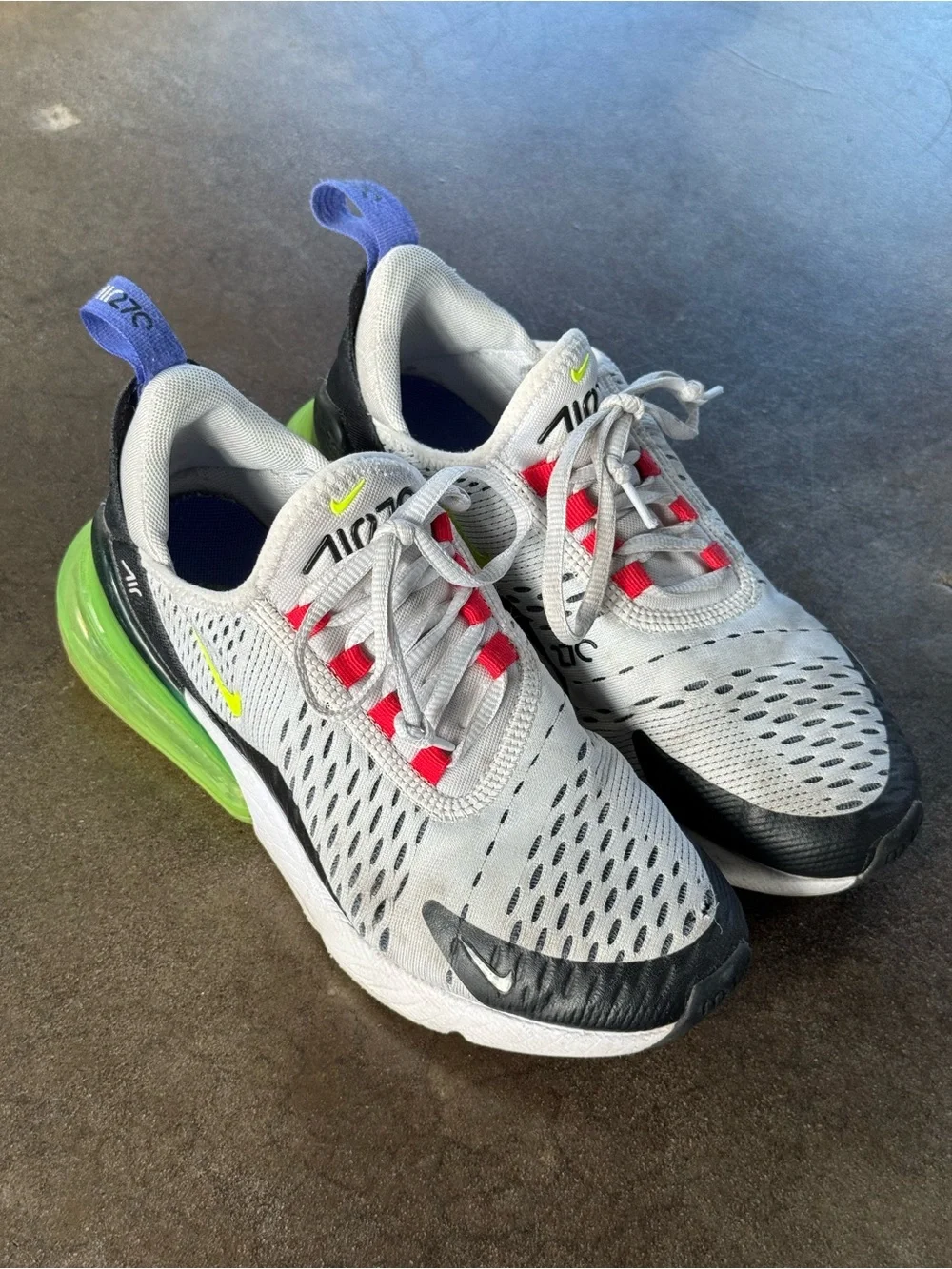 Nike this sneaker