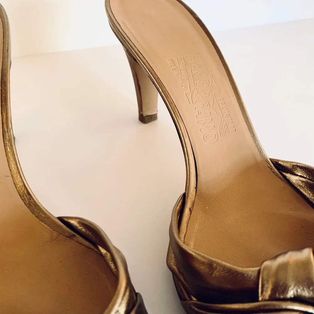 Salvatore Ferragamo elegant open