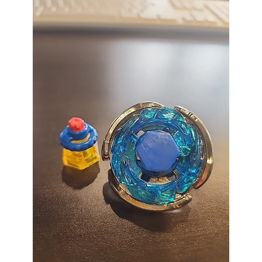 BEYBLADE‎ Blue And Silver