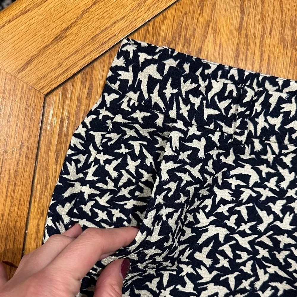 *ZARA* Basic Dark Blue Black x White Bird Pattern Shorts Size Small