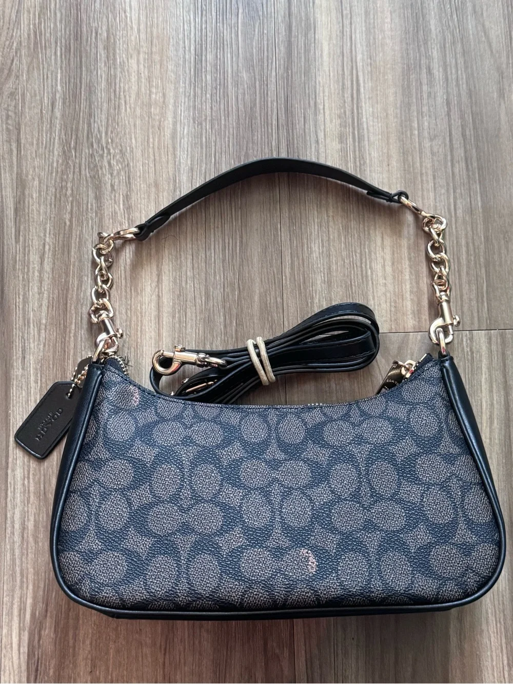 Coach shoulder bag
