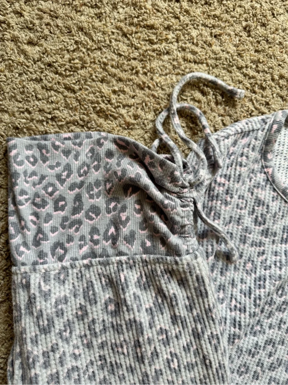Ribbed Knit PJ Set - Light Gray Leopard Victoria’s Secret Pink Size Large NWT
