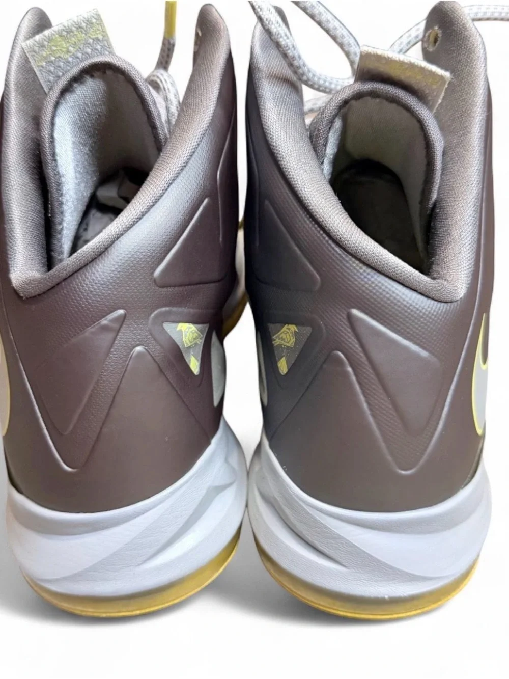 Nike Men’s Athletic Shoes - Gray/Yellow