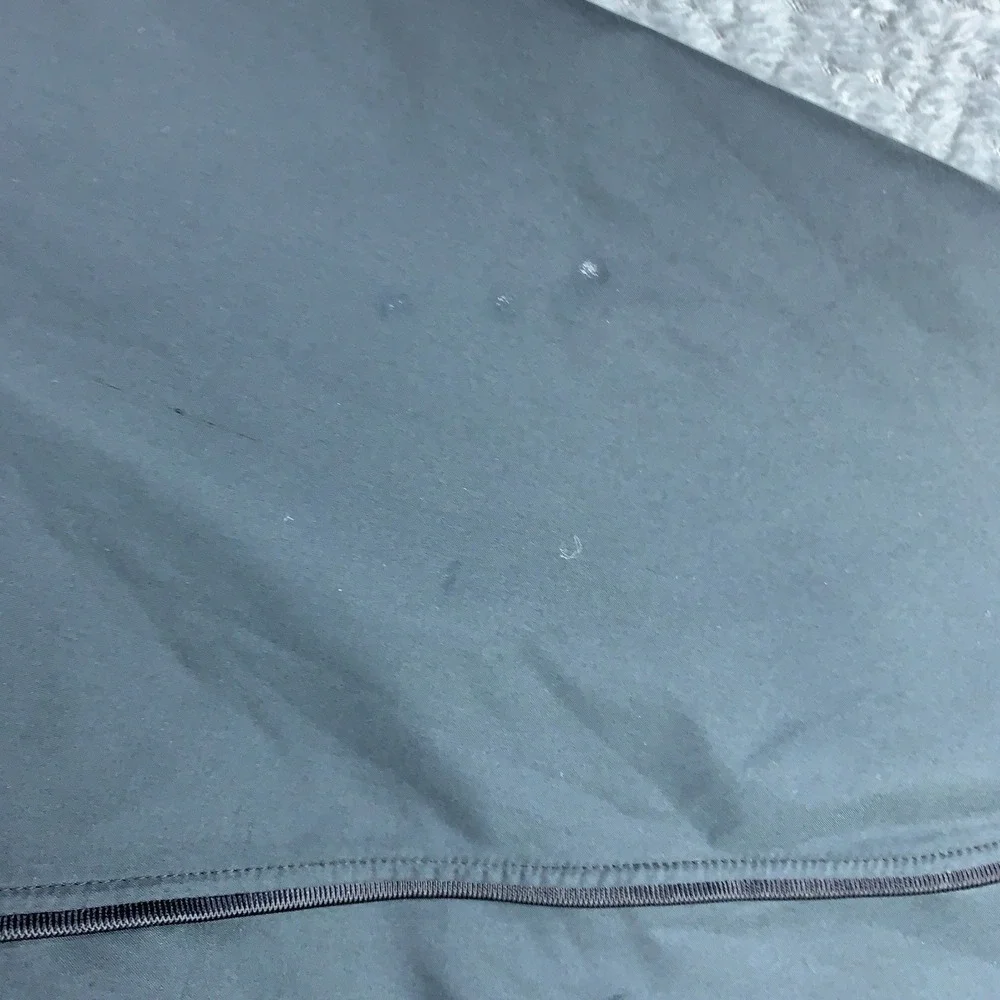 Under Armour item has