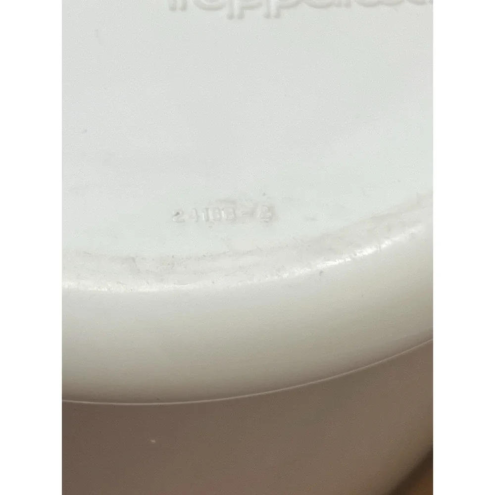 Tupperware one touch