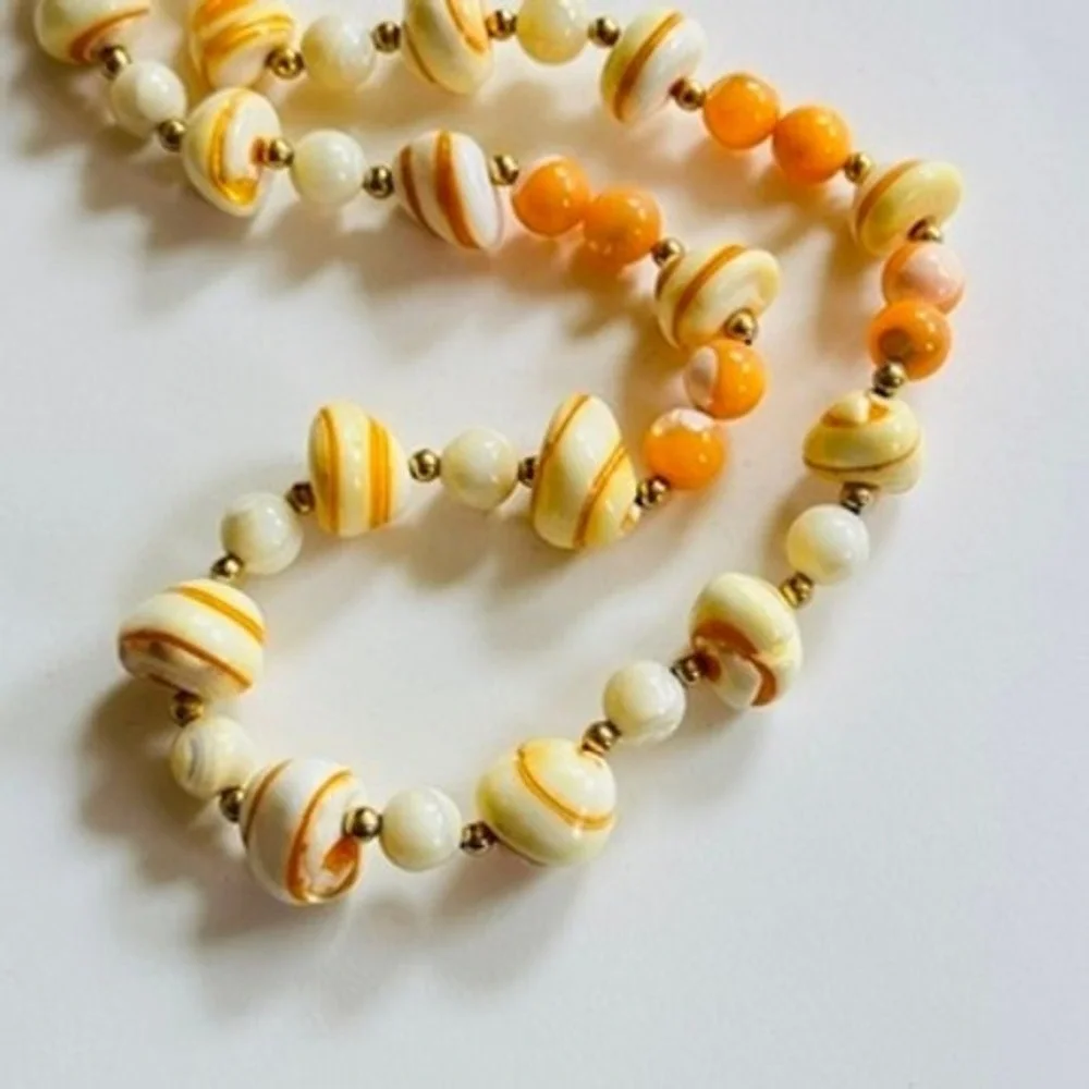 N/A flapper necklace