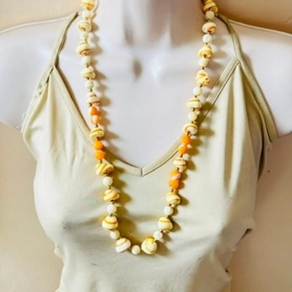 N/A flapper necklace